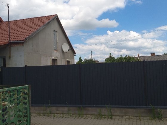 Продам частину будинку з цегли Владимир