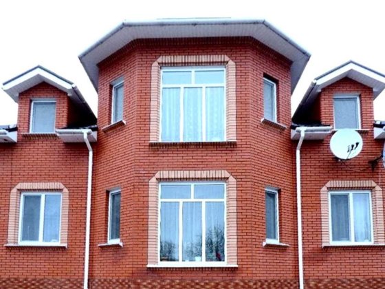 Васильків. Продам будинок в центрі міста. Газ,гараж. Документи. Васильков