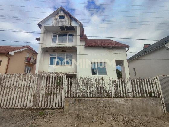 Продається будинок Виноградов