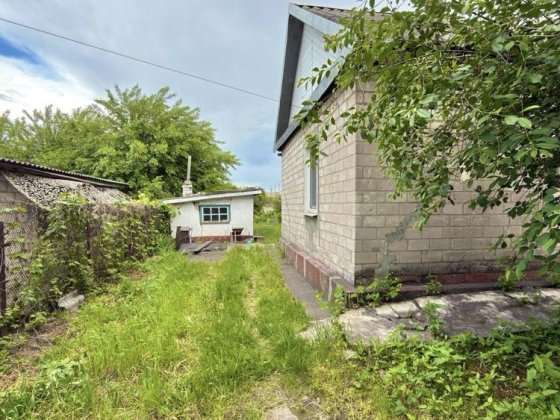 Продаж пів будинку район 10 школи Кам'янське