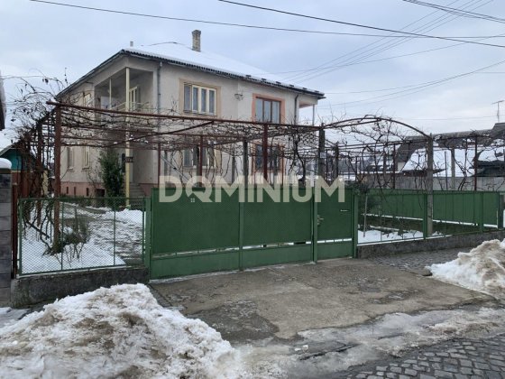 Будинок поруч із центром,Виноградів вул.Партизанська Виноградов