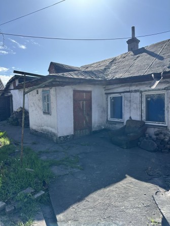 Дом с общим двором - фото 1