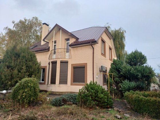 Продам  дом  Каменское возле  соснового леса  190000$