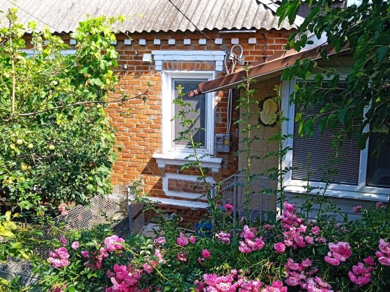 продам дім в селищі Високий Високий