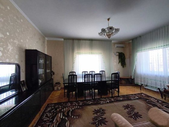 Продаж, 2пов.будинок 340кв.м, м. Кам'янське Кам'янське