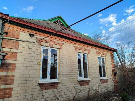 Продам відмінний будинок в Дергачах цегляний 90 кв м