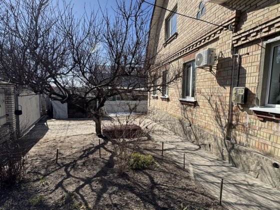 Продам будинок з ремонтом! 6 соток