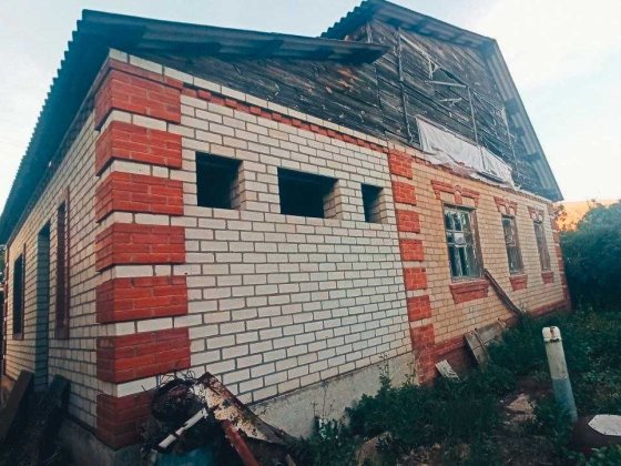 Добротний цегляний будинок під Ваш ремонт у районі тихого центру Дергачів. Дергачи