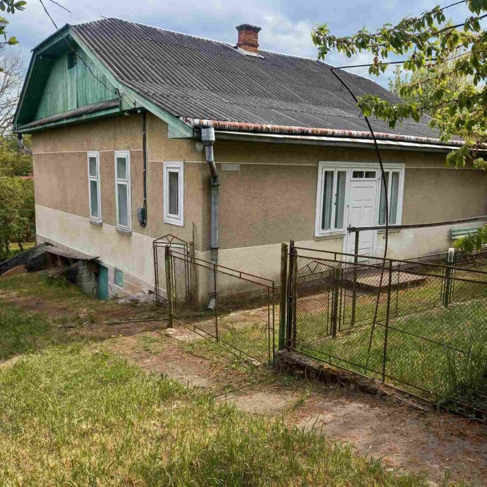 Продам будинок з земельною ділянкою місто Долина готовий до проживання у гарному стані - фото 1