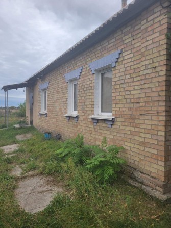 Будинок з земельною ділянкою в с.Озера Власник - фото 1