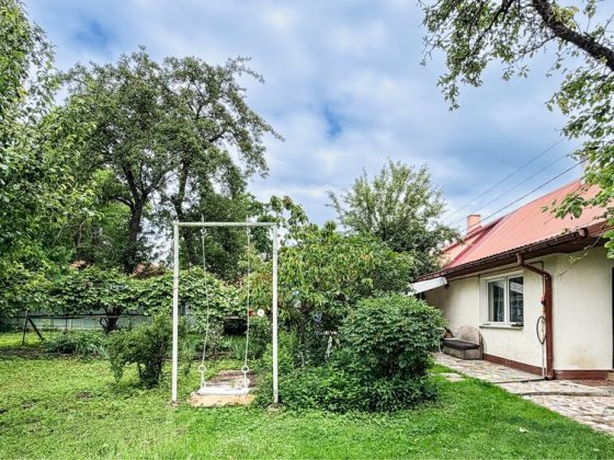 Продаж частини добротного будинку у м.Дрогобич Дрогобыч