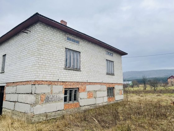 Незавершене будівництво 140 м² та технічна будівля Дрогобыч