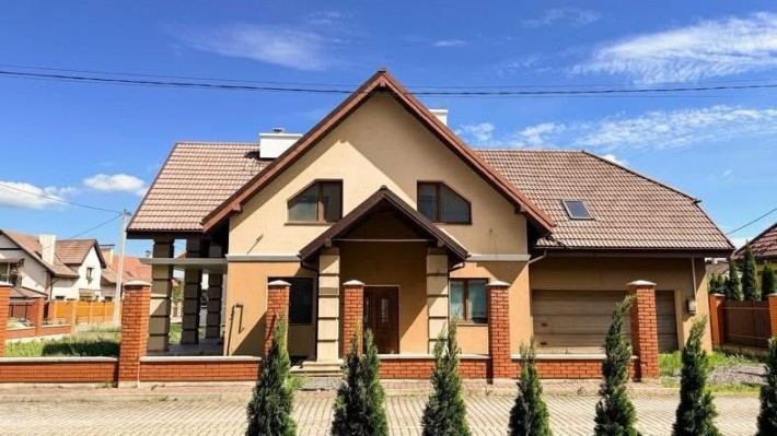 Продається сучасний будинок в престижному районі Дрогобича - фото 1