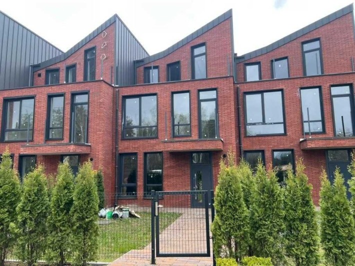 Продаж Таунхаус 130 м² біля лісу | Газ | Центральні комунікації | 4 кімнати - фото 1