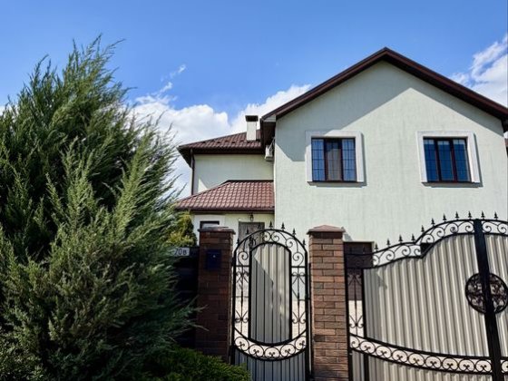 Продам дуплекс з гаражем! 4,75сот!!! Газ! З ремонтом