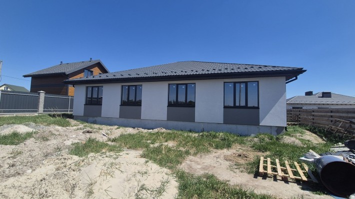Продаж одноповерхового дуплексу 92 м² з ділянкою 3.8 сотки в Гостомелі - фото 1