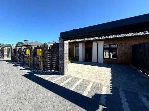Таунхаус вже побудований. Газифікований. Червона цегла - фото 1