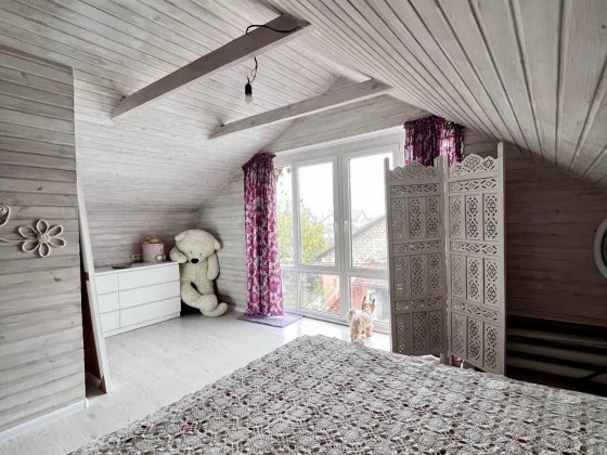 Будинок з ремонтом біля озера в центрі Гостомеля | 120 м² | 20соток | Держ.програми Гостомель