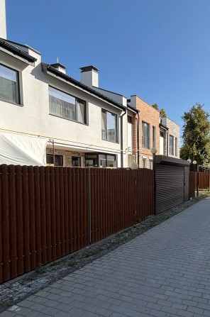 Продаж таунхаус з ремонтом в м. Гостомель - фото 1