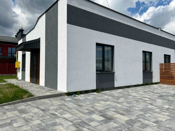 Продається кутовий одноповерховий таунхаус з ремонтом у Гостомелі | Поруч вся інфраструктура Гостомель