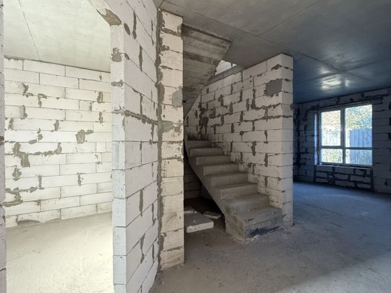 Scandi house кутовий Таун біля озера чекає на свого власника.Гостомель Гостомель