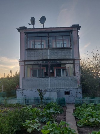 Продам дом в пригороде Черноморска - фото 1