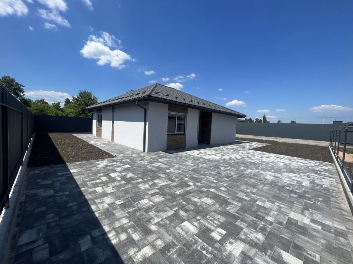 Будинок 94,2м.кв 5.6 сотих Газ Центральні кумунікації - фото 1