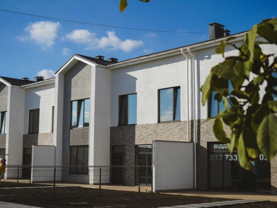 Продажа Таунхаус Новое Бугово Луговая Черноморск 192 м² 3 сотки єОселя Чорноморськ