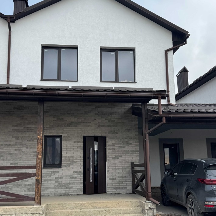 Продам новий 2-х поверховий котедж 135 кв. м - фото 1