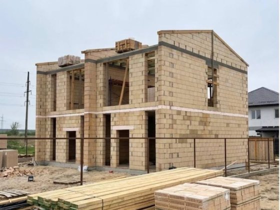 ПРОДАЖ 2-х ПОВЕРХОВОГО ДУПЛЕКСА В ГОСТОМЕЛІ НА БЕРЕЗІ РІЧКИ Гостомель