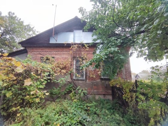 Частина панського  будинка з землею в центральній частині Конотопа Власник Конотоп