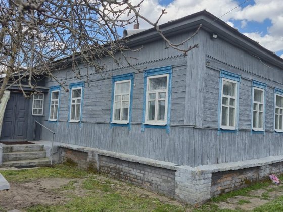 Будинок та присадибна ділянка в с.Черноплатове Конотоп