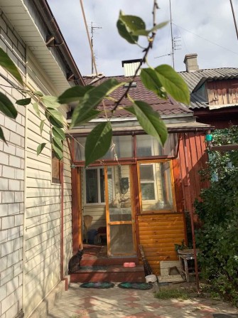 Продаю частину будинку ( р-он Черемушки) - фото 1