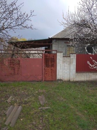 Продается дом в городской черте   c  солнечной электростанцией на 30 квтт - фото 1