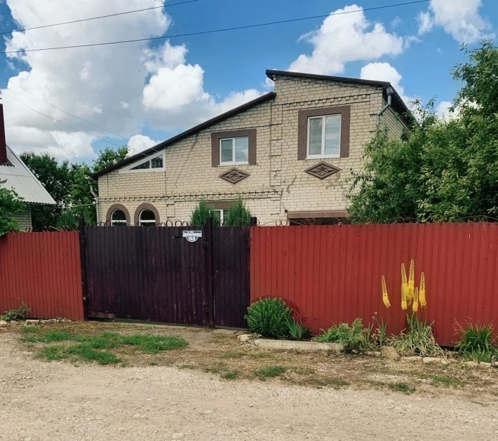 Продаж будинку в м. Лозова - фото 1