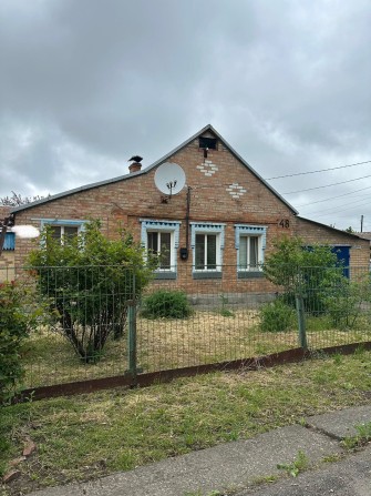 Продается дом в городе Марганец - фото 1