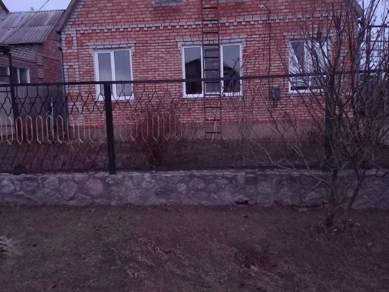 ТЕРМІНОВО Продам будинок в м. Марганець Марганець