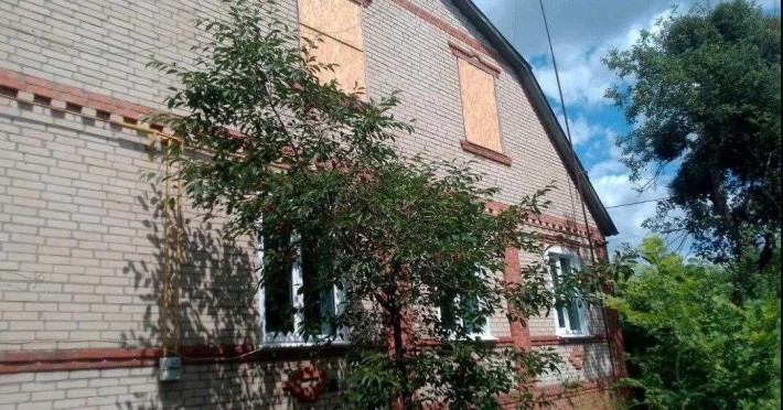 Срочно продажа  дом на 2 отдельных входа в тихом центре г.Мерефа - фото 1