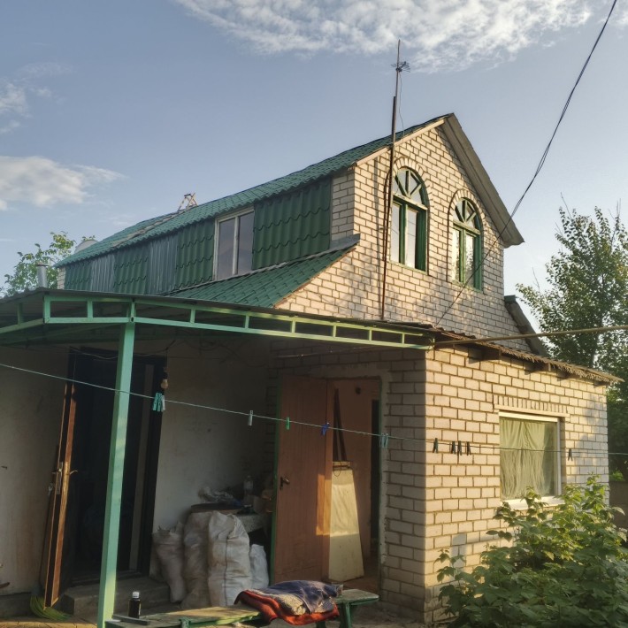 Продажа дома г.Мерефа в живописном р-не  с ремонтом 19 соток - фото 1