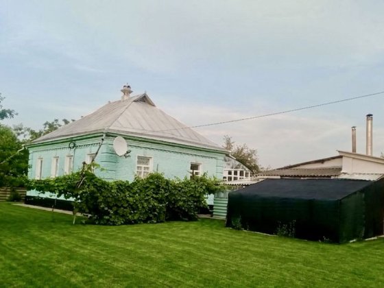 Продам будинковолодіння в с. Петрівці Миргородського району Полтавськоі обл. 5 кімнат, всі зручності Миргород