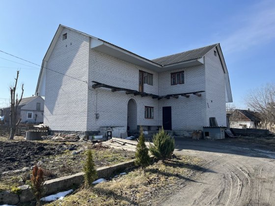 Просторий будинок для сім'ї, 150 м², у Звягелі, 4 кімнати,Від власника Звягель