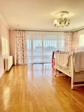 Продаж великого роскішного будинку з бесідкою - фото 1