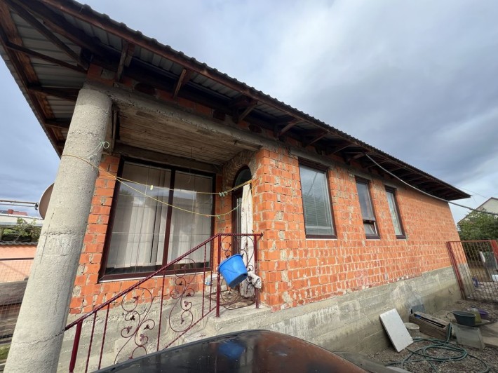 Продаж двох будинків у одному дворі. - фото 1