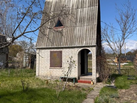 Продаж садового будинку з великою земельною ділянкою Звягель