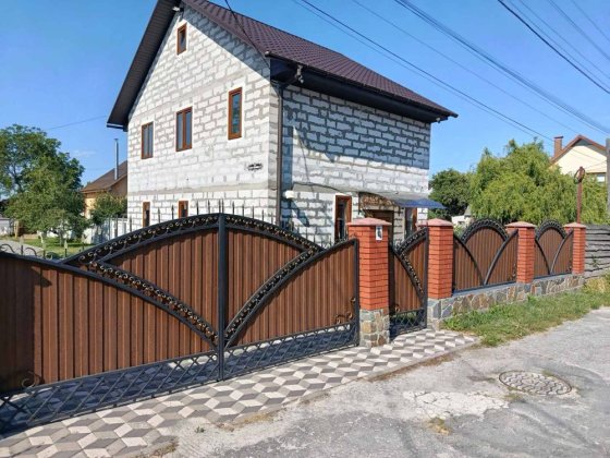 Продається не закінчине будівництво Звягель