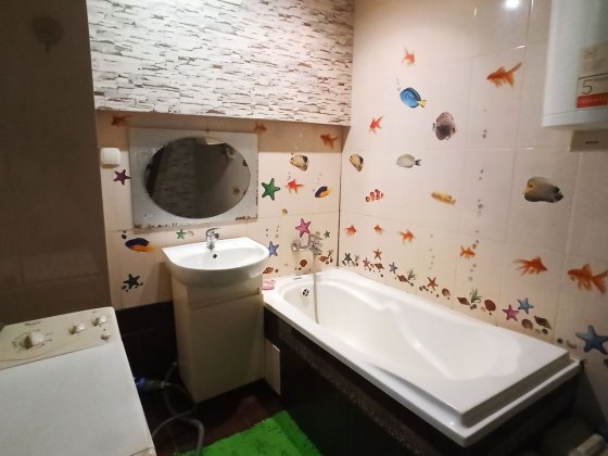 Продам часть дома: 4 комнаты + кухня + санузел