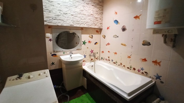 Продам часть дома: 4 комнаты + кухня + санузел - фото 1