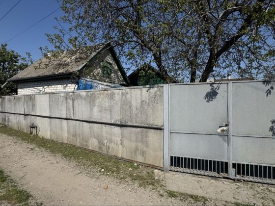 Ділянка під забудову із будинком ,Самар , воронівка , 3 школа , обмін на 1 кімнатну квартиру , перши