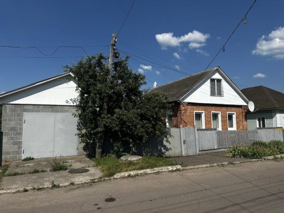 Продам будинок. М. Прилуки.