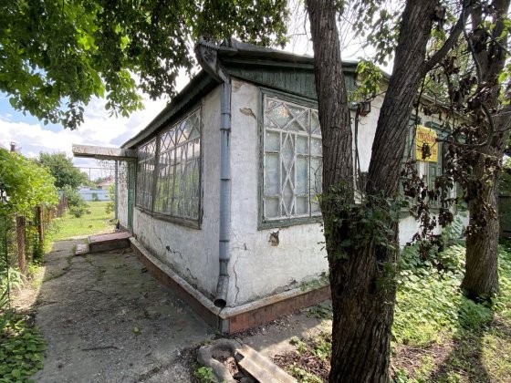 Продам будинок на червоній лінії